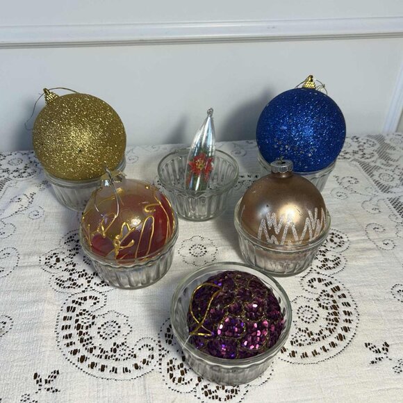 Vintage Christmas ornaments - Picture 1 of 10